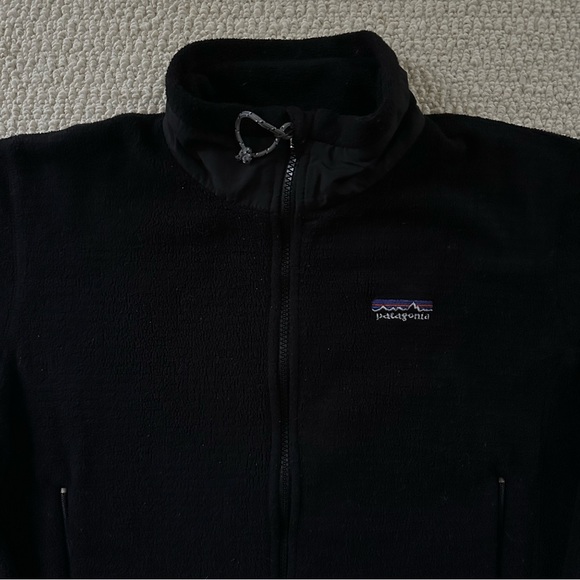 Patagonia Women’s Fleece Zipper Jacket - Picture 2 of 7